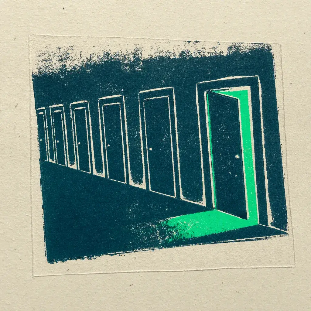 Goals and Doors, Reality Transurfing chapter 10: A row of closed doorways receding, one standing open in green